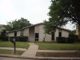 2020 Chestnut Rd, Carrollton, TX 75007 