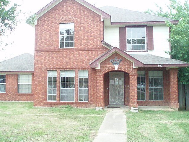 8001 Swiftwater Ln, Houston, TX 77075 
