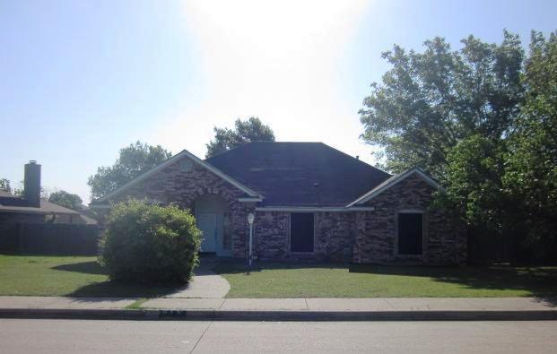 816 Desoto Drive, Desoto, TX 75115 