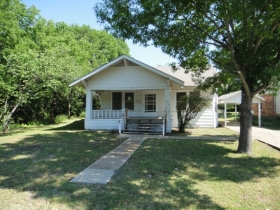 321 W Sixth St, Lancaster, TX 75146 