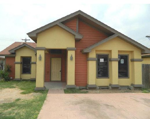 137 Los Fresnos Loop, Laredo, TX 78046 