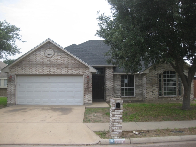 2010 E 20th St, Mission, TX 78572 