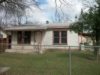 215 Humbolt St, San Antonio, TX 78211 