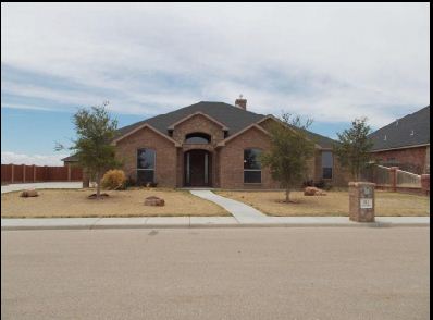 211 Sandalwood St, Hereford, TX 79045 