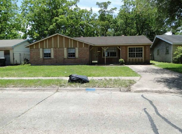 6110 Guadalupe St, Houston, TX 77016 