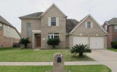 1811 Country Club Cove Drive, Baytown, TX 77521 