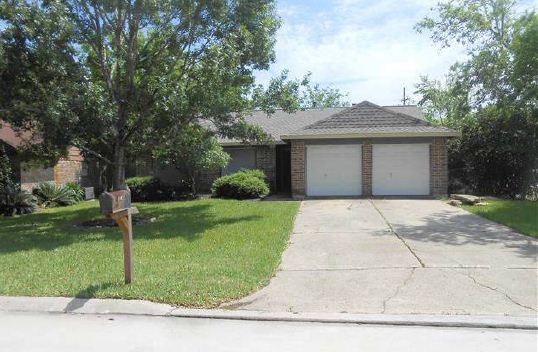 101 Brigadoon Ln, Friendswood, TX 77546 