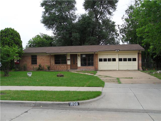 1808 Highland Drive, Carrollton, TX 75006 