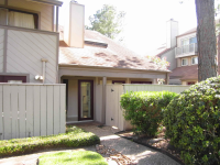 1043 Country Place Dr, Houston, TX 77079 
