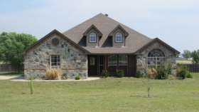 118 Williamsburg Ln, Springtown, TX 76082 