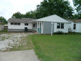 208 W Dexter St, Sherman, TX 75092 
