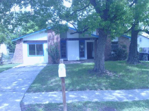2438 Lake Louise Dr, San Antonio, TX 78228 
