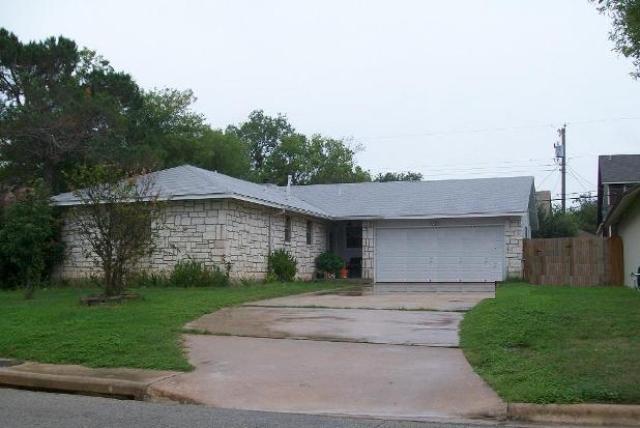 1215 Pitcairn Dr, Pflugerville, TX 78660 