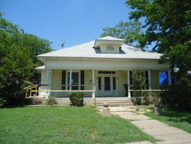 406 S 25th St, Temple, TX 76504 