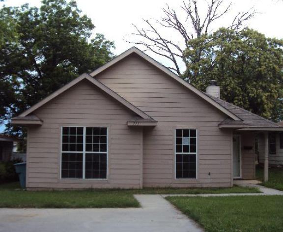 711 E Mcgee St, Sherman, TX 75090 