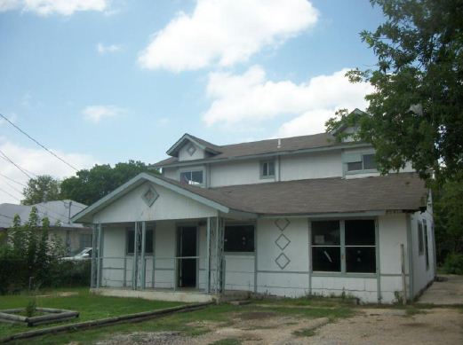 1435 Estancia St, San Antonio, TX 78214 