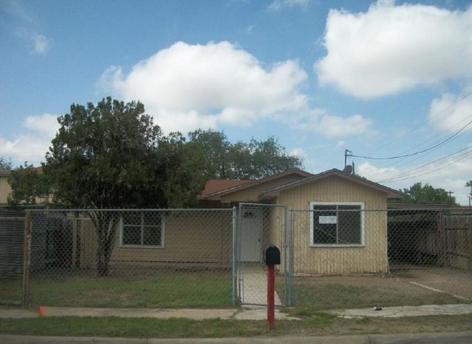 1256 Siesta Drive, Eagle Pass, TX 78852 