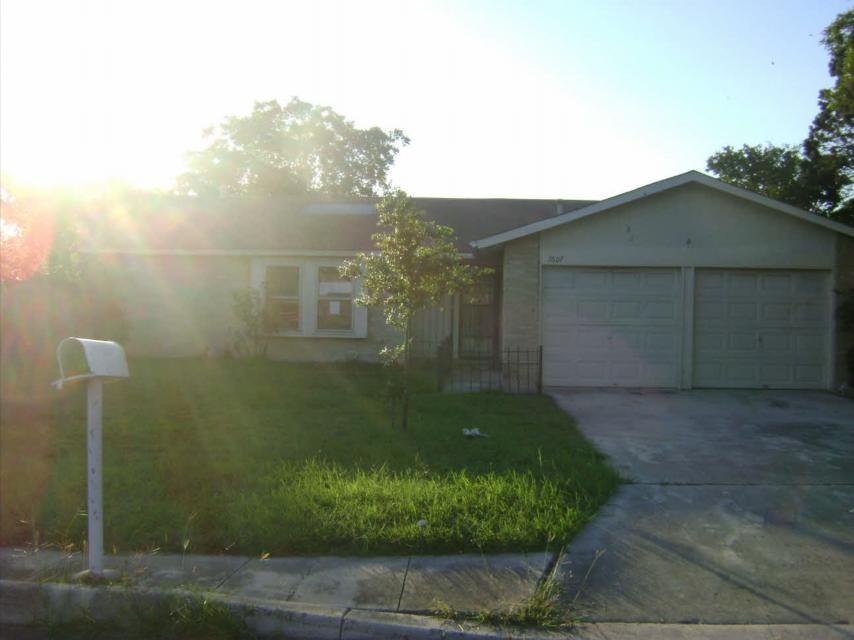 7607 Tarrasa, San Antonio, TX 78239 