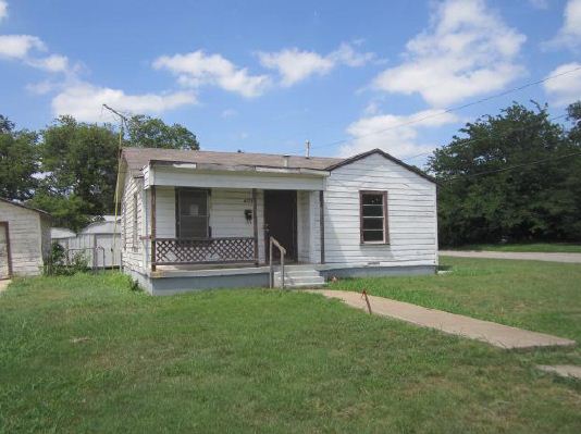 4133 Patricia St, Haltom City, TX 76117 