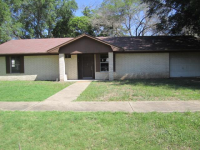 107 W Ave A, Rosebud, TX 76570 