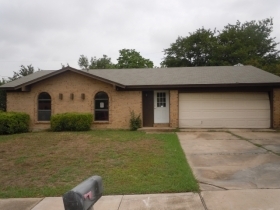 5813 Bunker Blvd, Watauga, TX 76148 