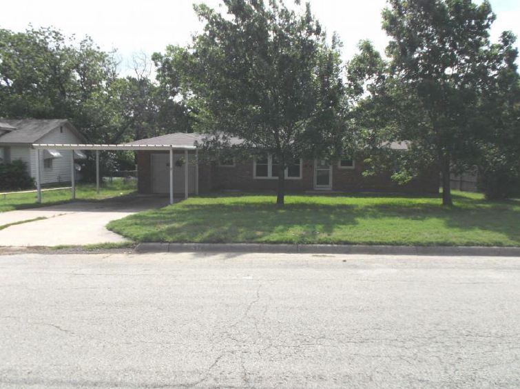 305 11th Street, Nacona, TX 76255 