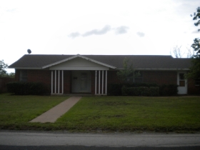 815 W Mesquite St, Jacksboro, TX 76458 