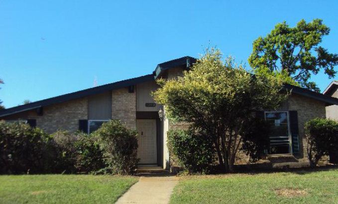1302 Cherry Hill Ln, Lewisville, TX 75067 