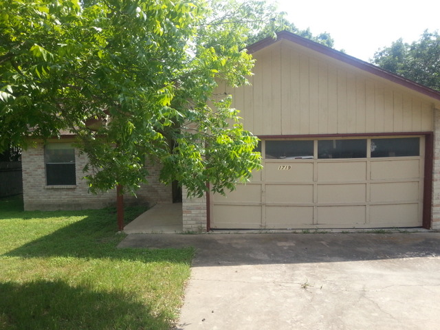 1719 Pine Knoll Drive, Austin, TX 78758 