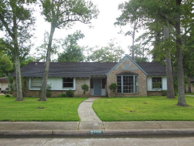 2706 Williamsburg Drive, Dickinson, TX 77539 