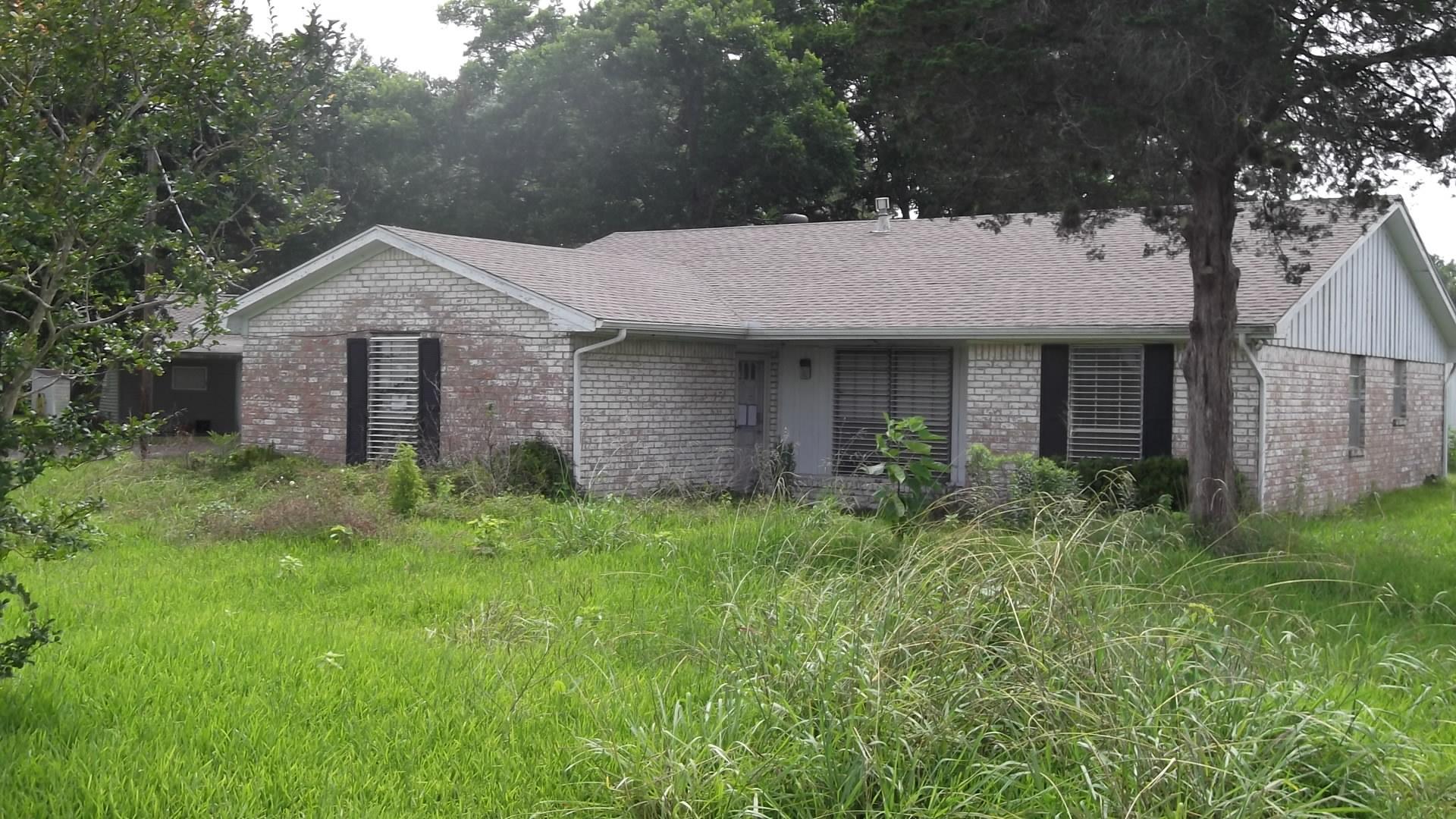 4604 S Tower Rd, Santa Fe, TX 77517 
