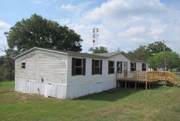 361 Old San Antonio Rd, Dale, TX 78616 