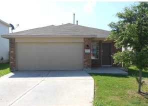 6733 Plains Crest Dr, Del Valle, TX 78617 