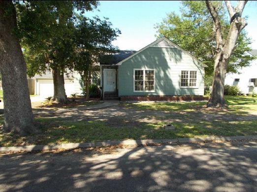 2524 Glenwood Dr, Port Arthur, TX 77642 