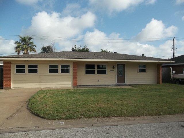 6718 Fairway Dr, Galveston, TX 77551 