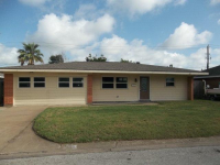 6718 Fairway Dr, Galveston, TX 77551 