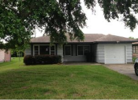 2043 Owens Ave, Groves, TX 77619 