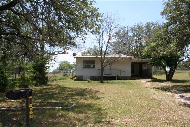 106 E Bluebriar Dr, Granite Shoals, TX 78654 