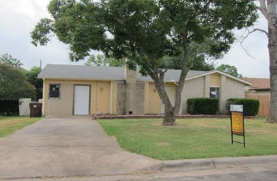 1401 Green Downs Dr, Round Rock, TX 78664 