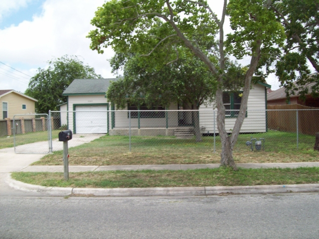 5505 Burton Ln, Corpus Christi, TX 78411 