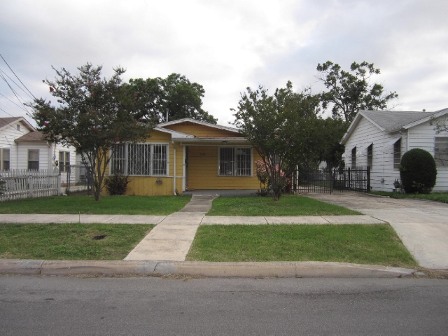 1807 Waverly Ave, San Antonio, TX 78201 