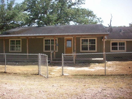 9028 State Highway 111 N, Edna, TX 77957 
