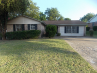 1736 E Red Bird Ln, Dallas, TX 75241 