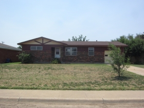 1418 9th Ave, Canyon, TX 79015 