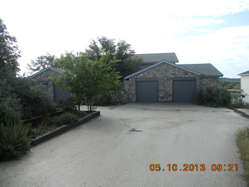 140 Oak Hideaway, Canyon Lake, TX 78133 