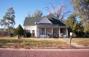 410 West 3rd Street, Hereford, TX 79045 