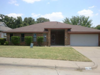 310 Post Oak Drive, Grand Prairie, TX 75050 
