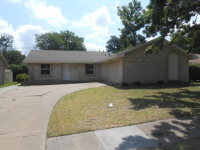 1905 Tompkins Dr, Grand Prairie, TX 75051 