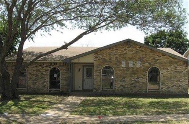7447 Oakmore Dr, Dallas, TX 75249 