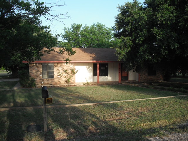914 Sutton Place, Lorena, TX 76655 
